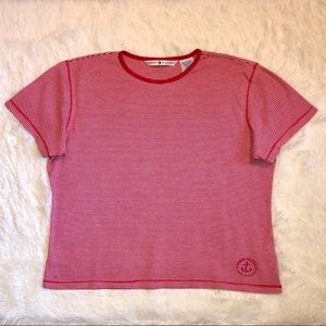 VTG TOMMY HILFIGER—WOMEN’S RED/WHITE STRIPED TEE W/ LOGO IN CORNER!! (EUC/VTG!!)
